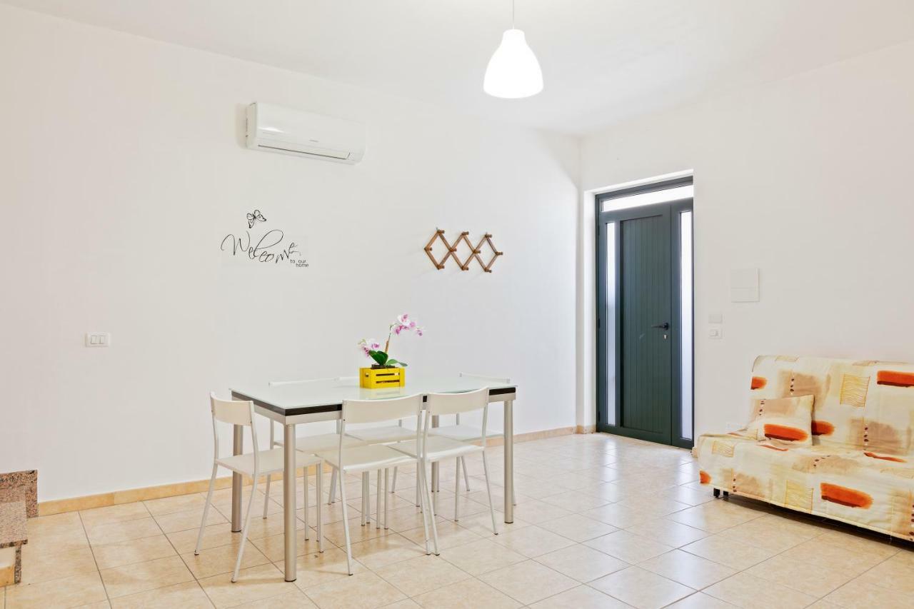 Focallo Seaside Holiday Flat Santa Maria Del Focallo Exteriér fotografie